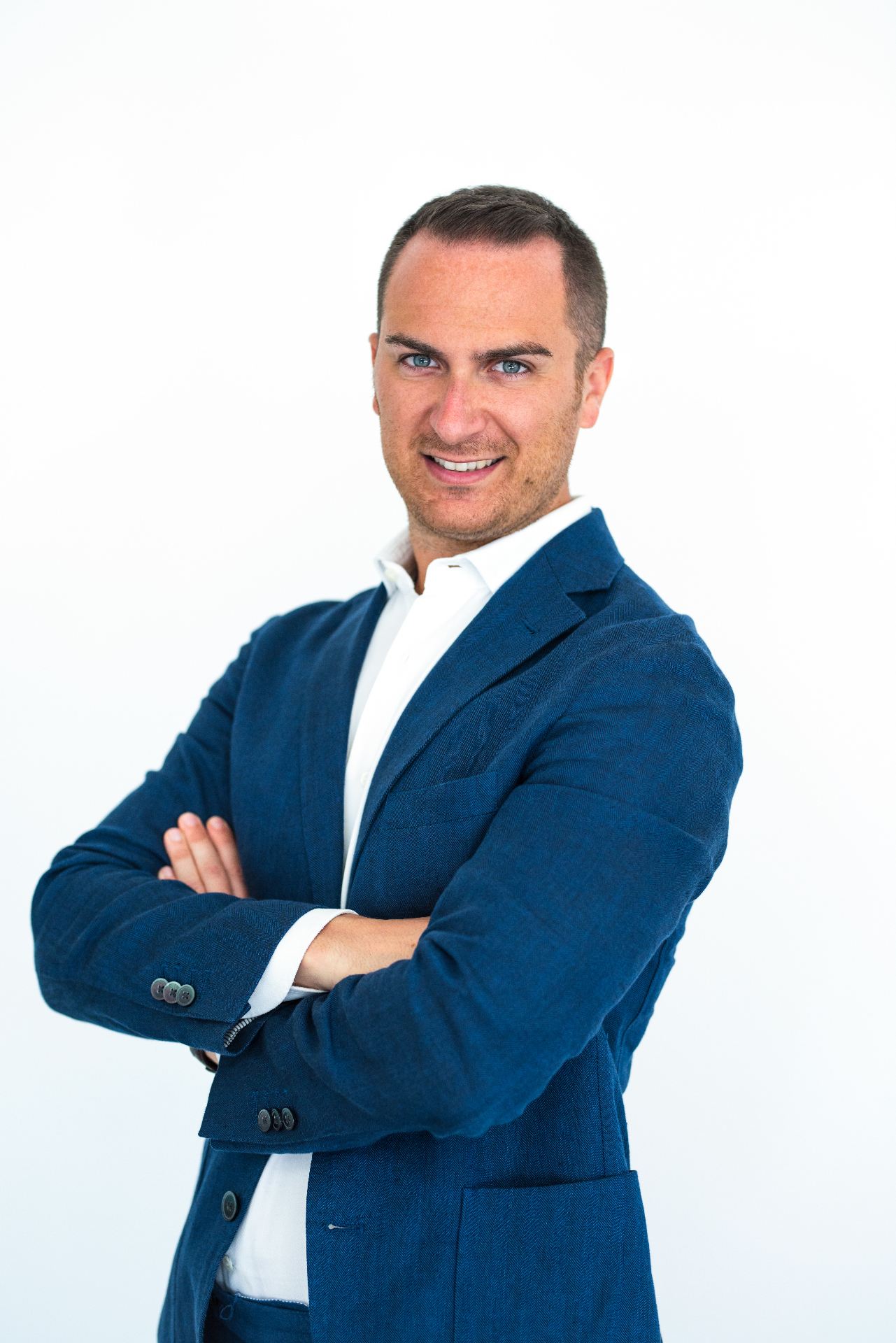 WT & Partners | AI Strategy Advisory